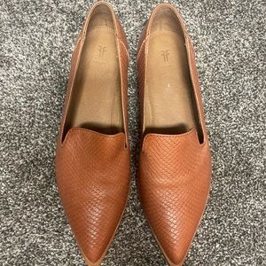 NWT Frye Flats